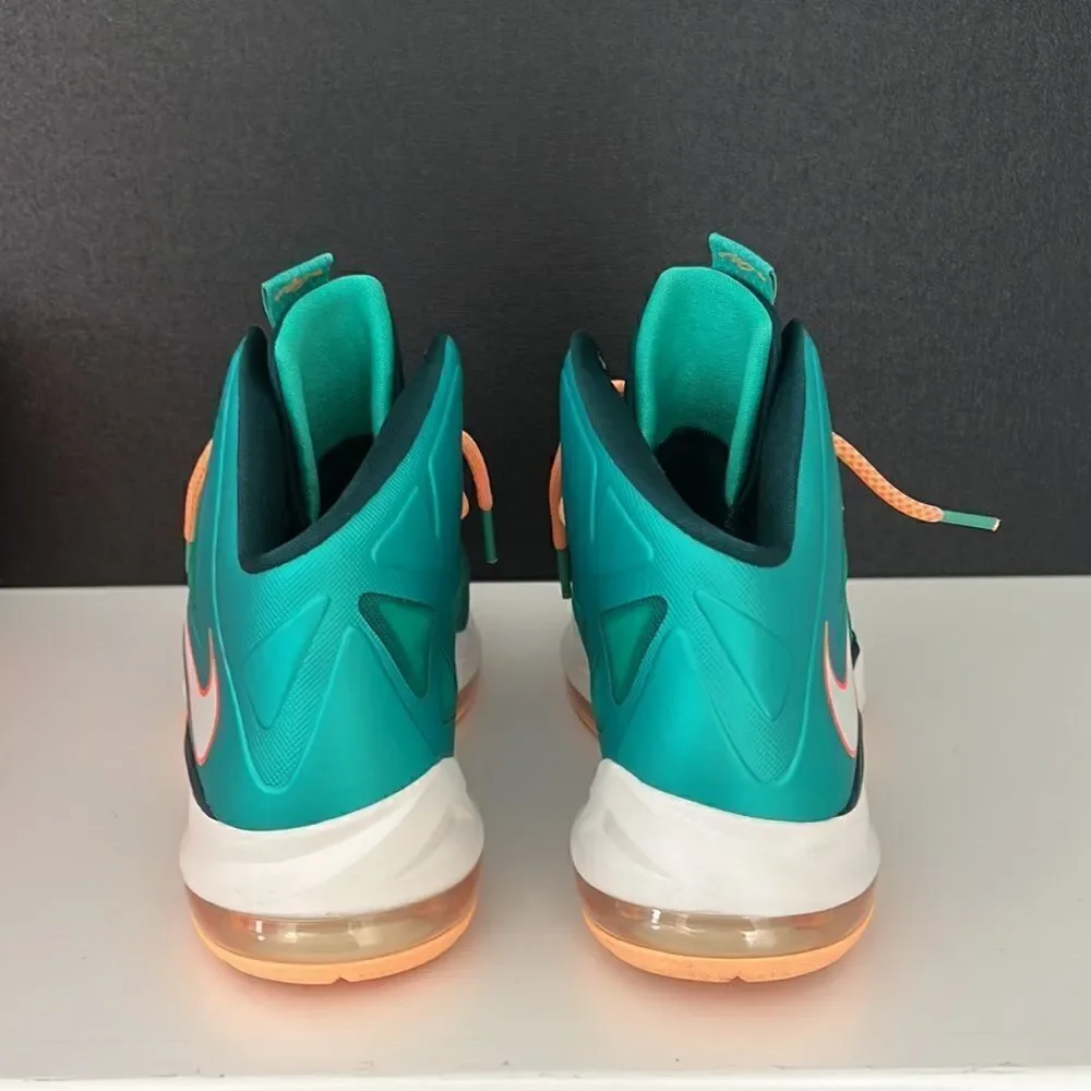 Nike preloved worn